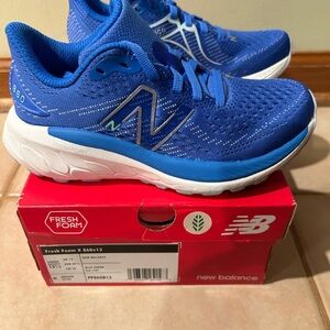 New Balance 860 girls Blue Sneakers